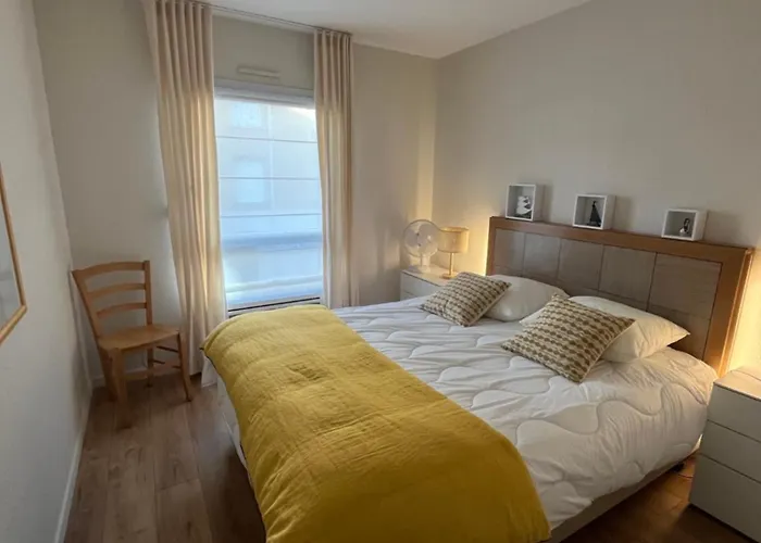 T2 Au Calme Avec Balcon Et Parking Prive * Arcachon