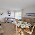 T2 Au Calme Avec Balcon Et Parking Prive Αρασόν