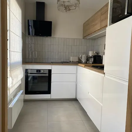 T2 Au Calme Avec Balcon Et Parking Prive Apartmán