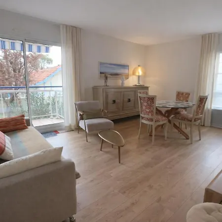 T2 Au Calme Avec Balcon Et Parking Prive Arcachon